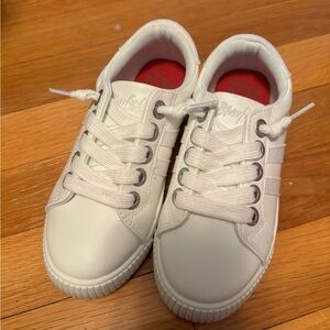 NWT Girls white blowfish Malibu shoes size 12
